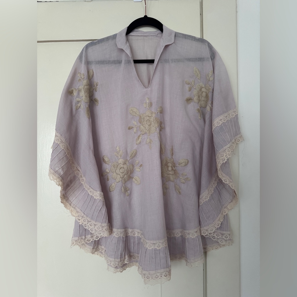 Vtg Embroidered Sheer Poncho